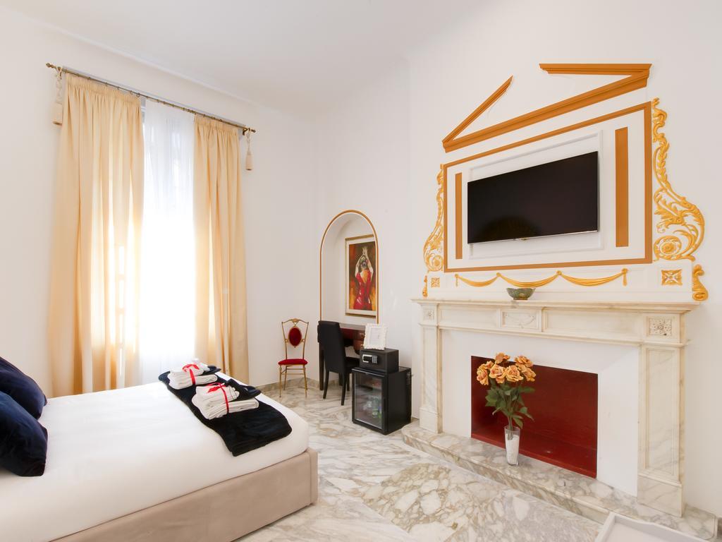 Queen Palace Suites Roma Exterior foto